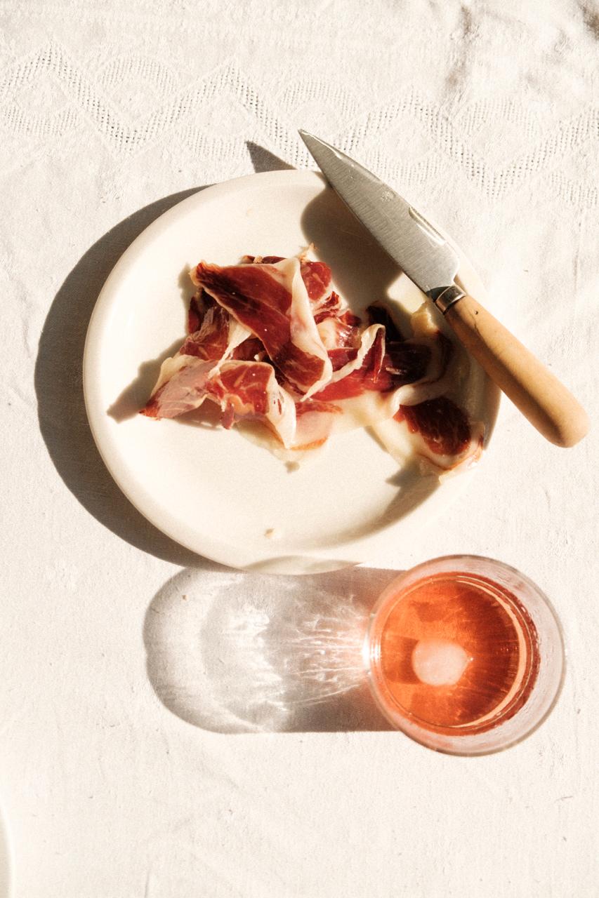 Quelques tranches de paleta ou épaule de cebo de campo 50% ibérica de la marque LOLO